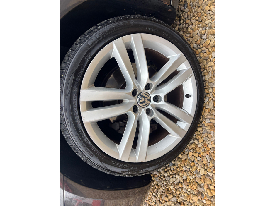 2014 Volkswagen CC - image 18