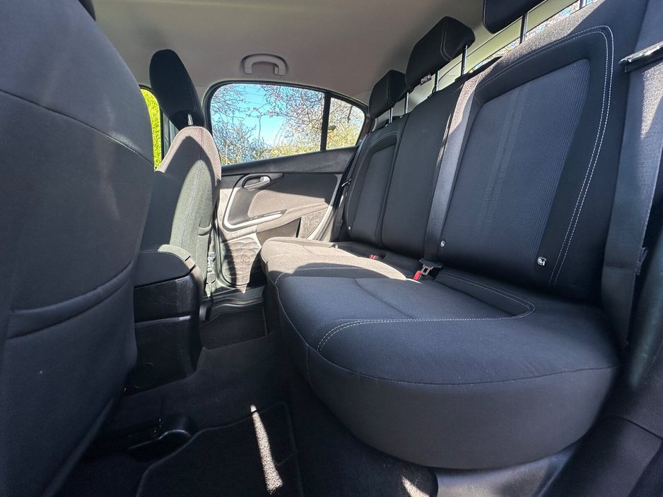 2017 Fiat Tipo - image 10