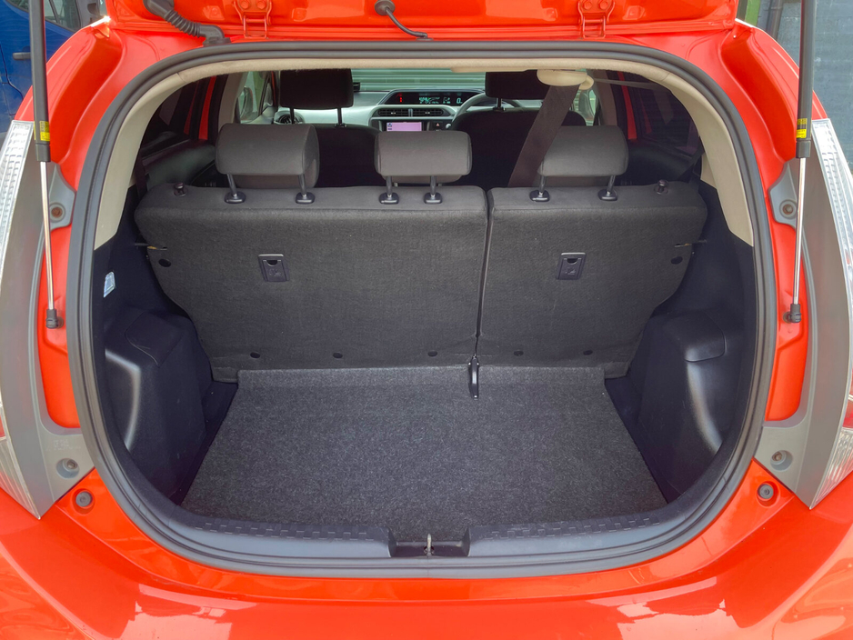 2014 Toyota Aqua - image 17