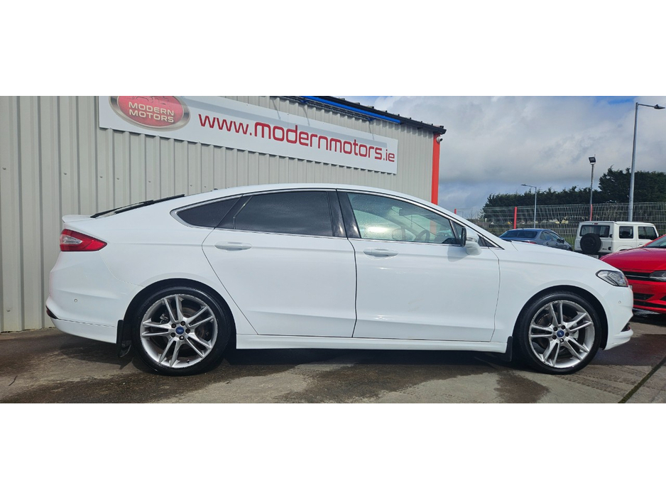 2016 Ford Mondeo - image 7