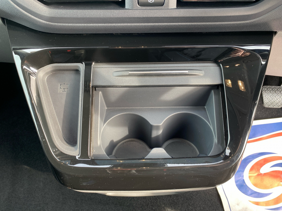 2026 Ford Transit Custom - image 16