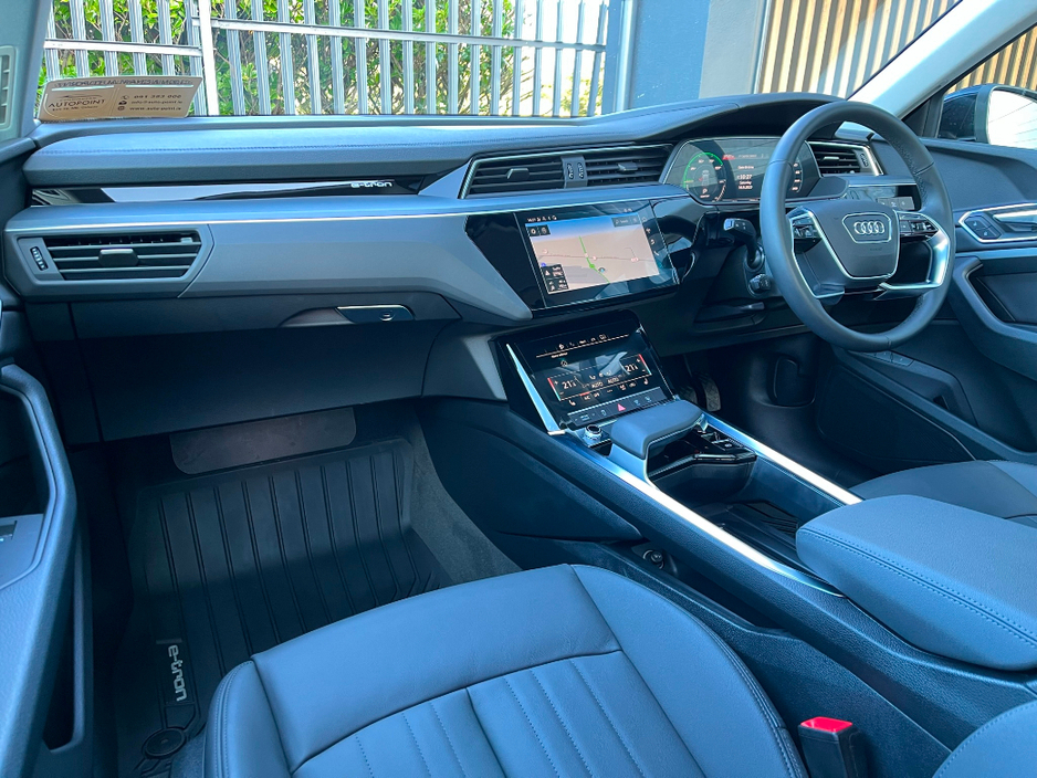 2023 Audi e-tron - image 7