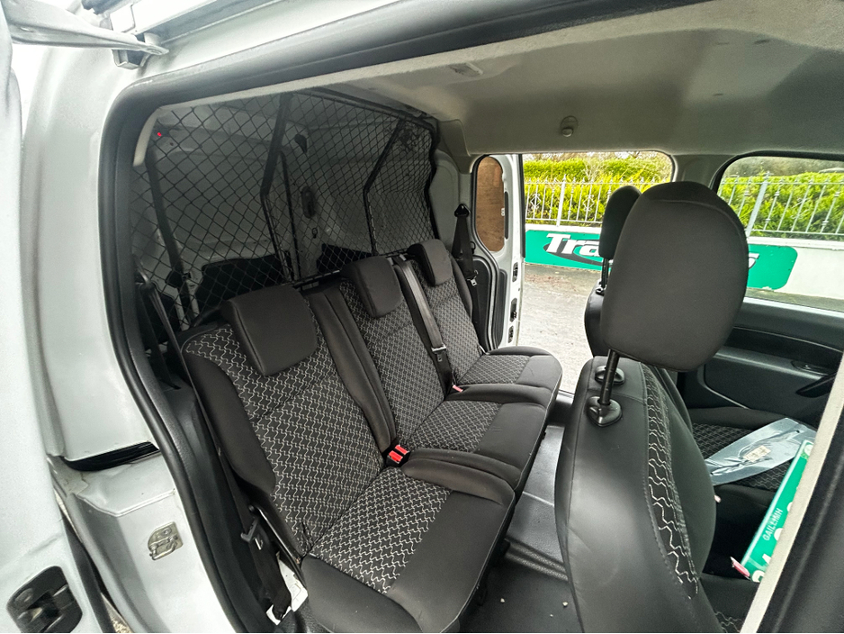 2012 Renault Kangoo 1.5 MAXI LL DCI 90 6DR 5 SEATER  CREWCAB €3,250