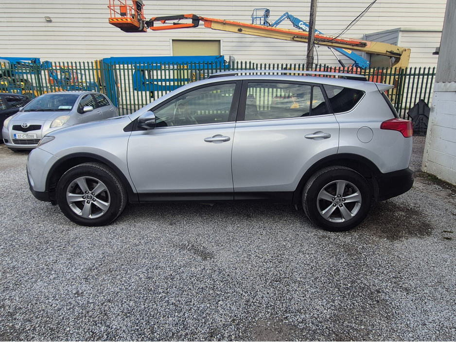 2015 Toyota Rav4 - image 10