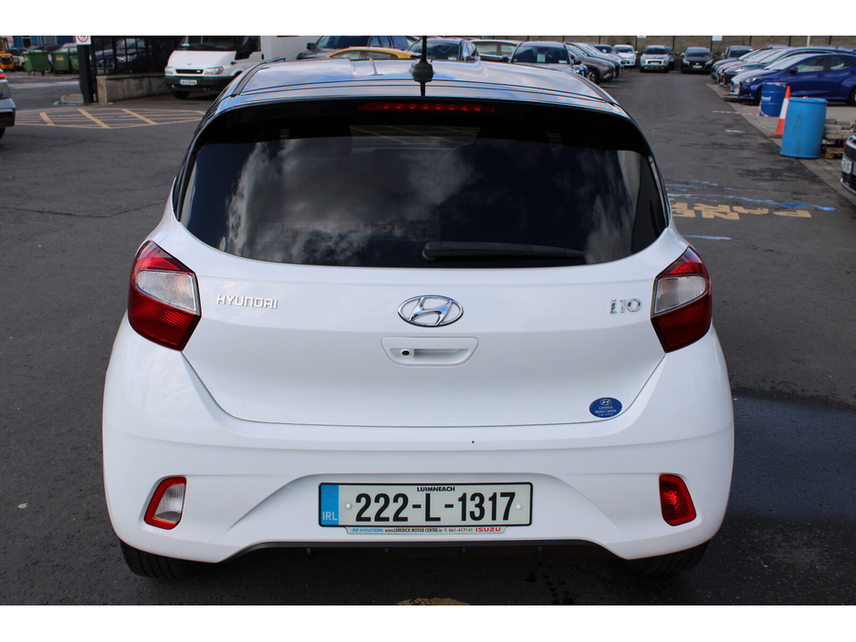 2022 Hyundai i10 - image 4