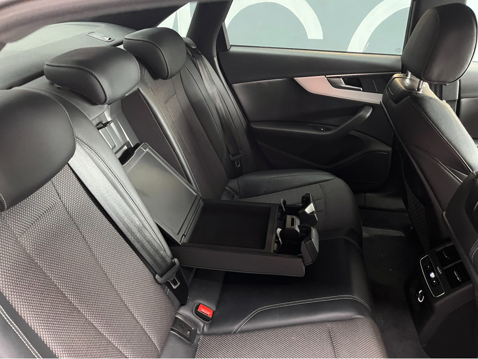 2018 Audi A4 - image 15