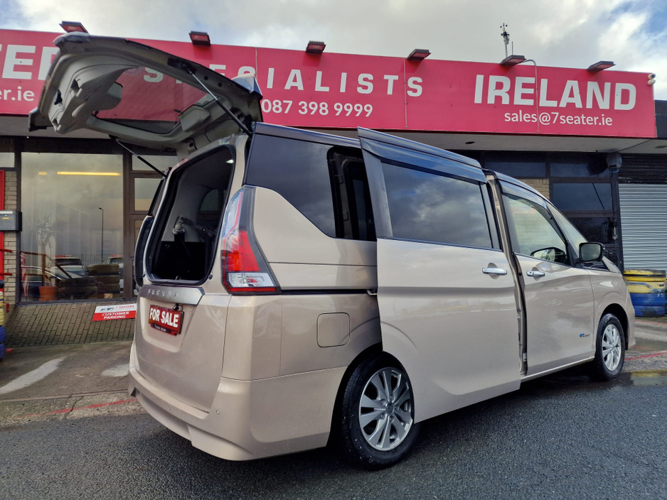 2017 Nissan Serena 2.0 PETROL HYBRID AUTOMATIC LOW MILEAGE
