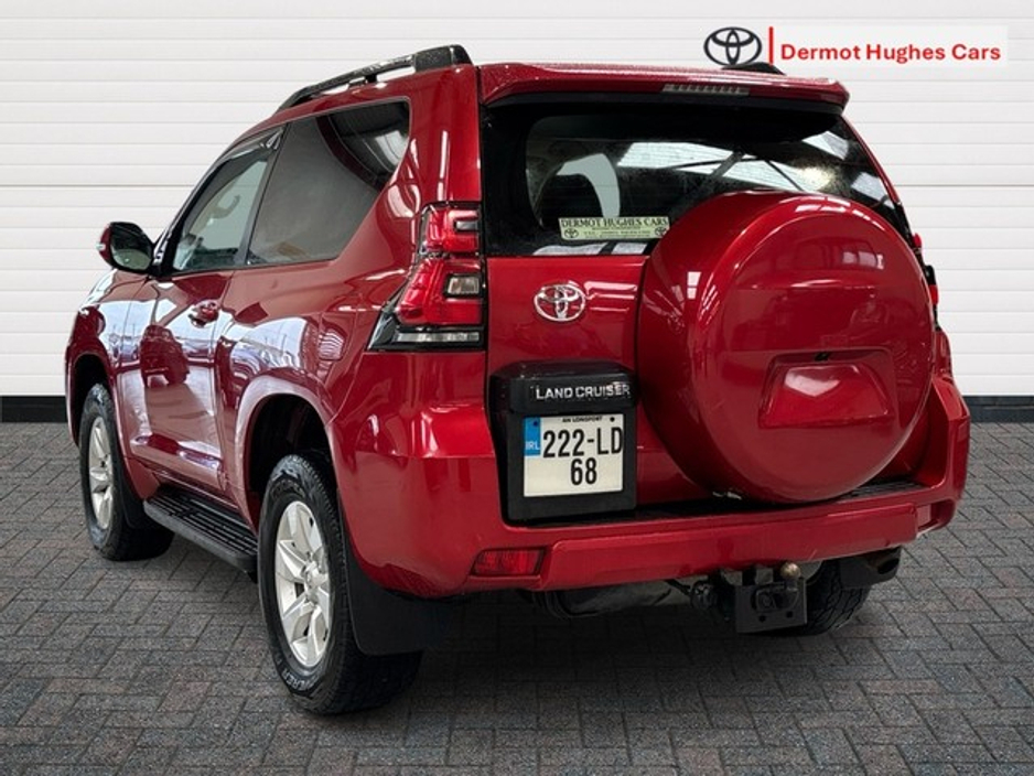 2022 Toyota Landcruiser - image 2