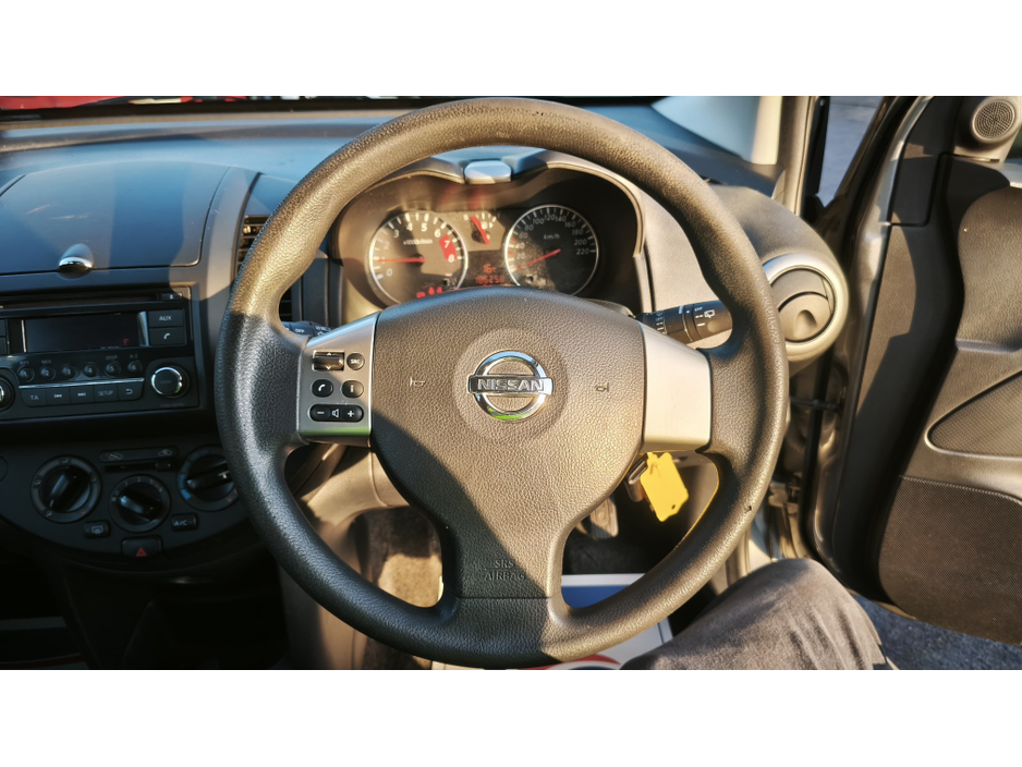 2012 Nissan Note - image 21