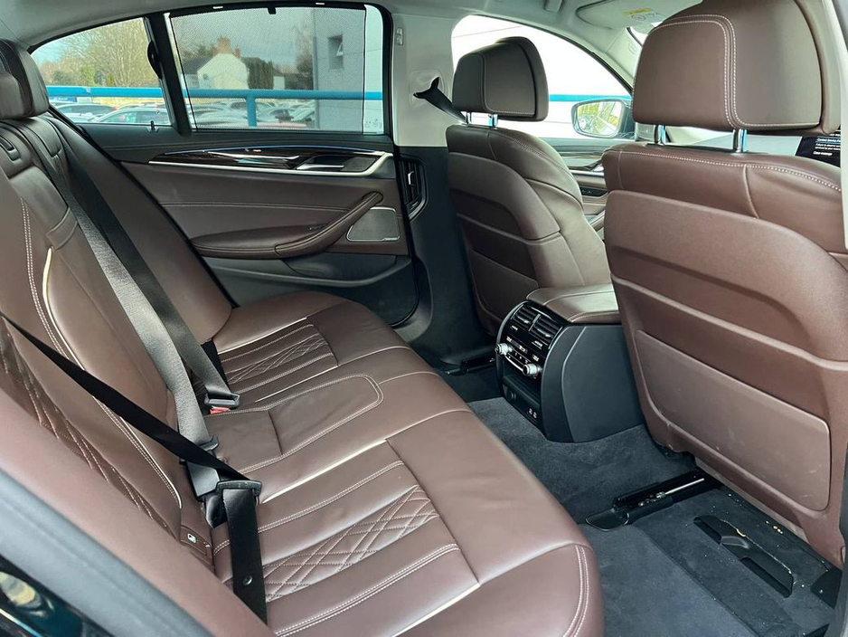 2022 BMW 5 Series 530e LUXURY LINE 2.0 HYBRID // HARMAN/KARDON // 360 VISUAL PARKING ASSIST // BMW INDIVIDUAL HEATED & COOLED SEATS €34,900