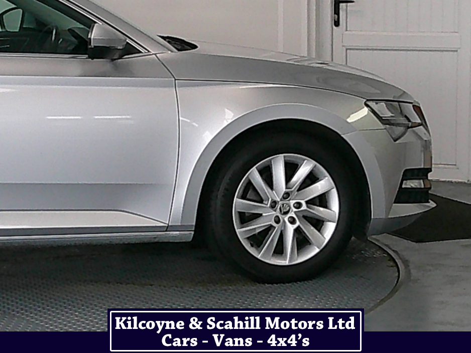 2022 Skoda Superb AMBITION 2.0 TDI 150HP 5DR