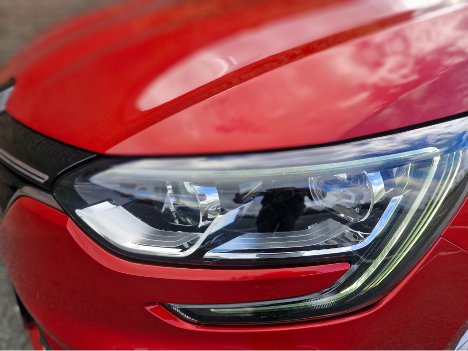 2019 Renault Megane - image 13