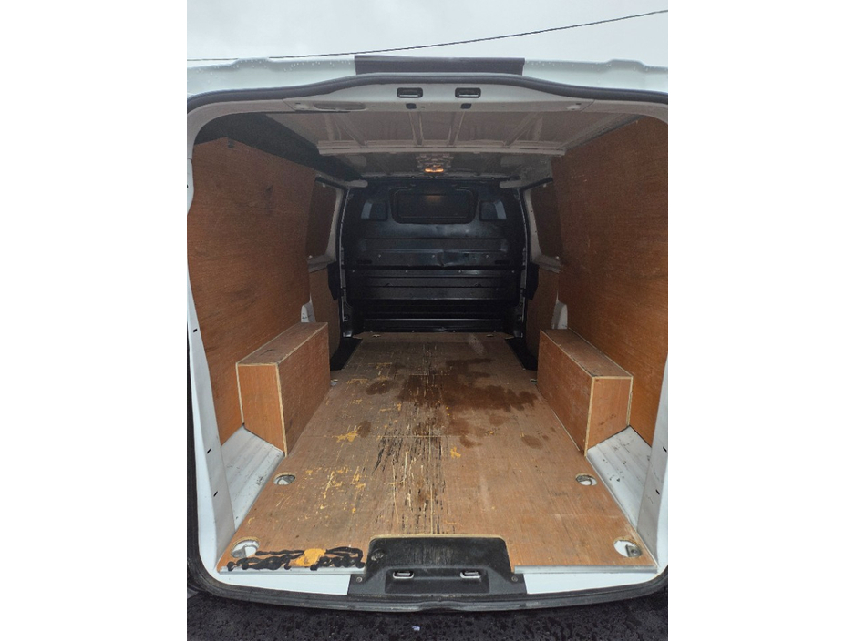 2023 Opel Vivaro - image 7