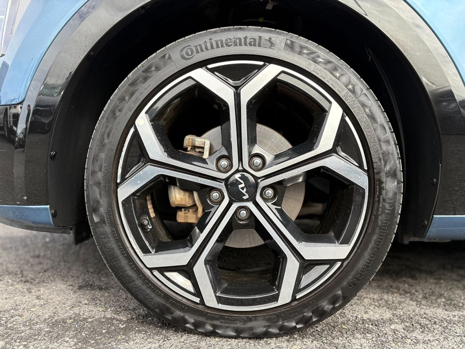 2023 Kia Niro - image 9