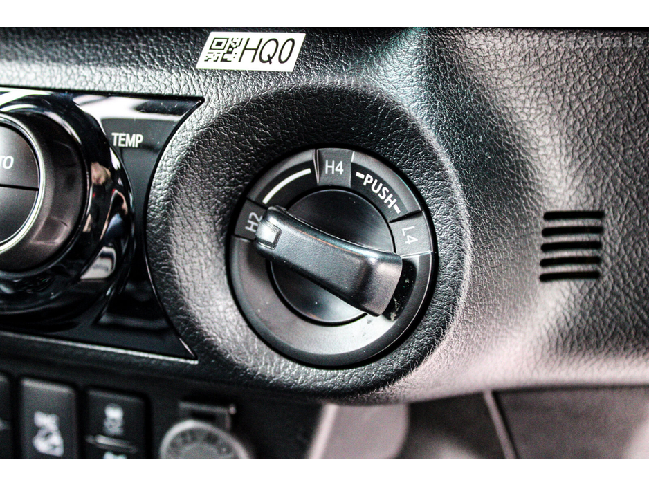 2026 Toyota Hilux - image 35