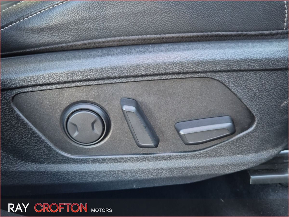 2022 Kia Sportage - image 20