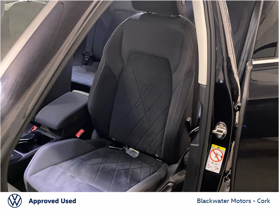 2022 Volkswagen Golf 1.5TSI 130BHP 5DR STYLE €28,995