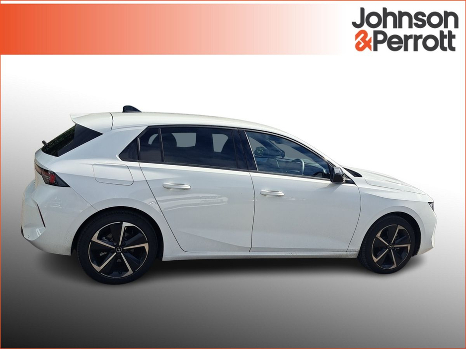 2025 Opel Astra Elegance 1.2 110hp 6-speed MY25 €29,900