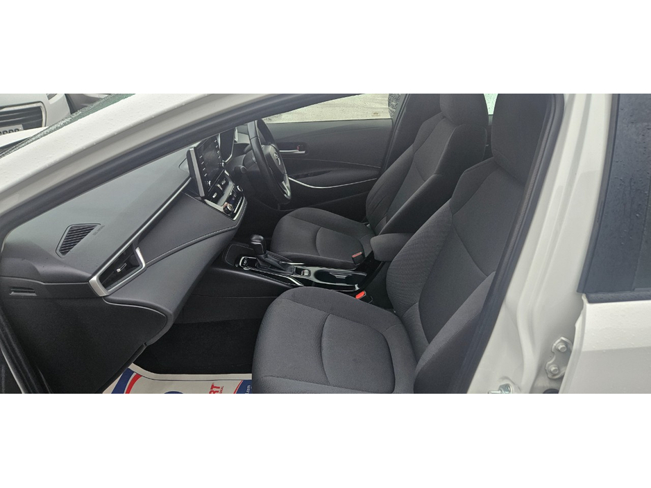 2020 Toyota Corolla - image 22
