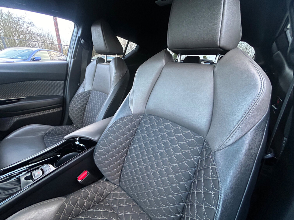 2023 Toyota C-HR 1.8 HYBRID SOL €24,850