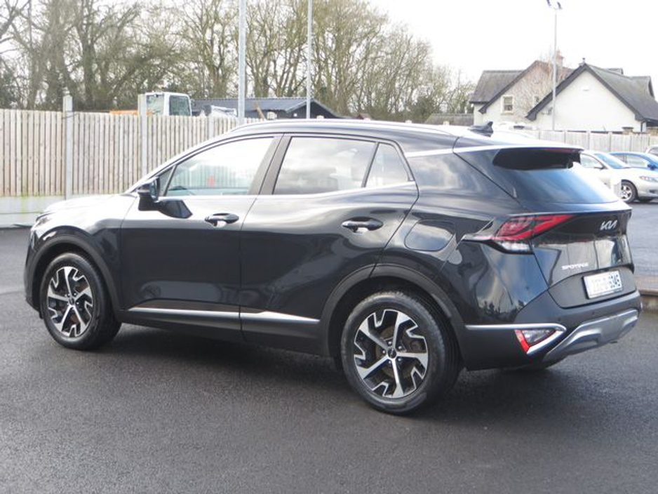 2023 Kia Sportage - image 4