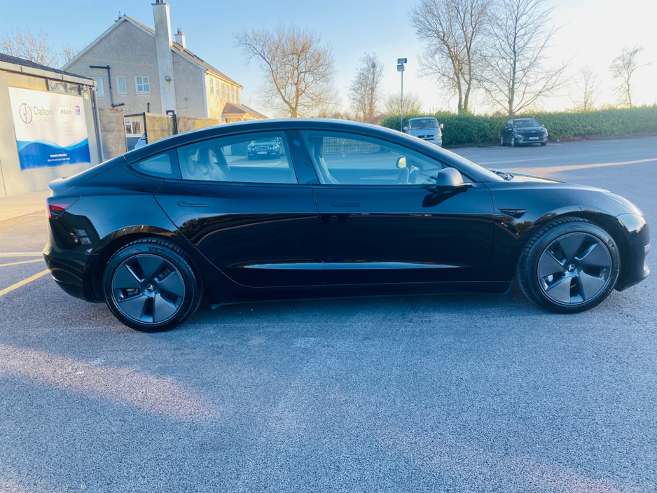 2021 Tesla Model 3 - image 4