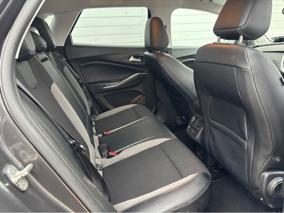 2019 Opel Grandland X SRI 1.5 I T 130PS 4 4DR