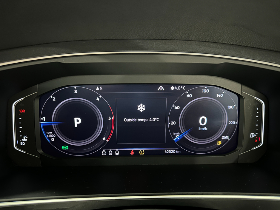 2019 Volkswagen Tiguan (191) TIGUAN 2.0TID R LINE DSG 4 MOTION LOW KMS VW/AUDI SPECIALISTS WWW.DENISDARCYCARS.IE €31,950