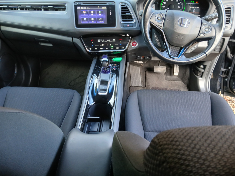 2017 Honda Vezel 1.5 Hybrid Automatic €16,450