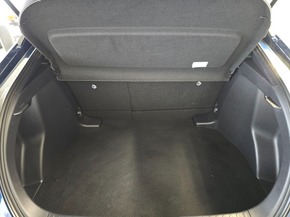 2024 Toyota C-HR - image 6