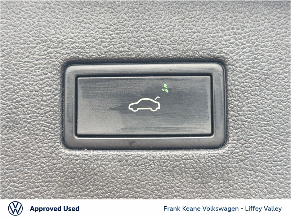 2023 Volkswagen Tiguan Allspace - image 27