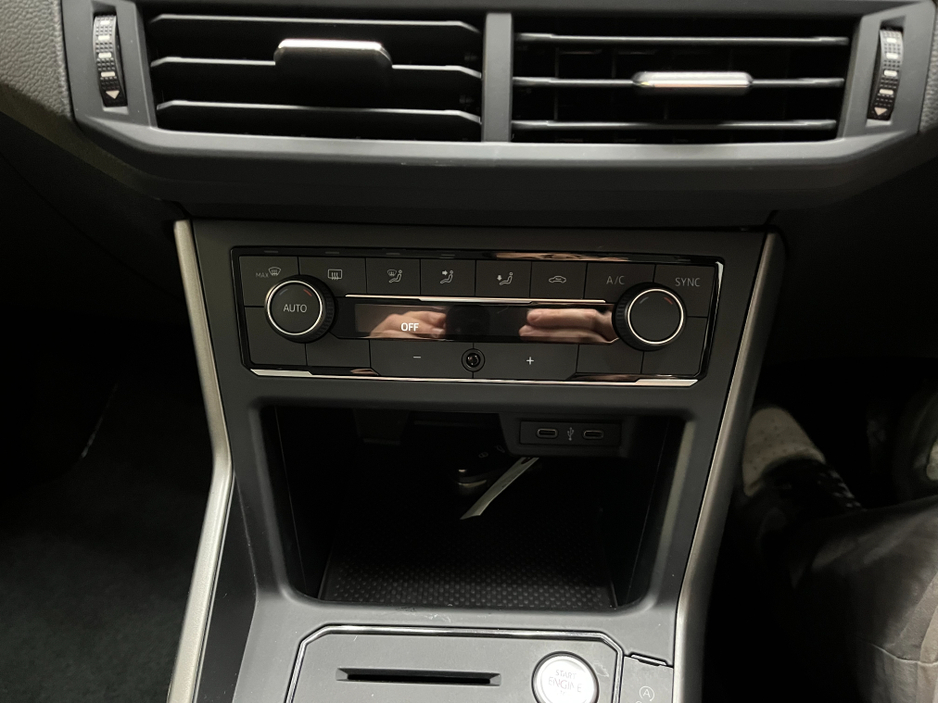 2021 Volkswagen Polo - image 16