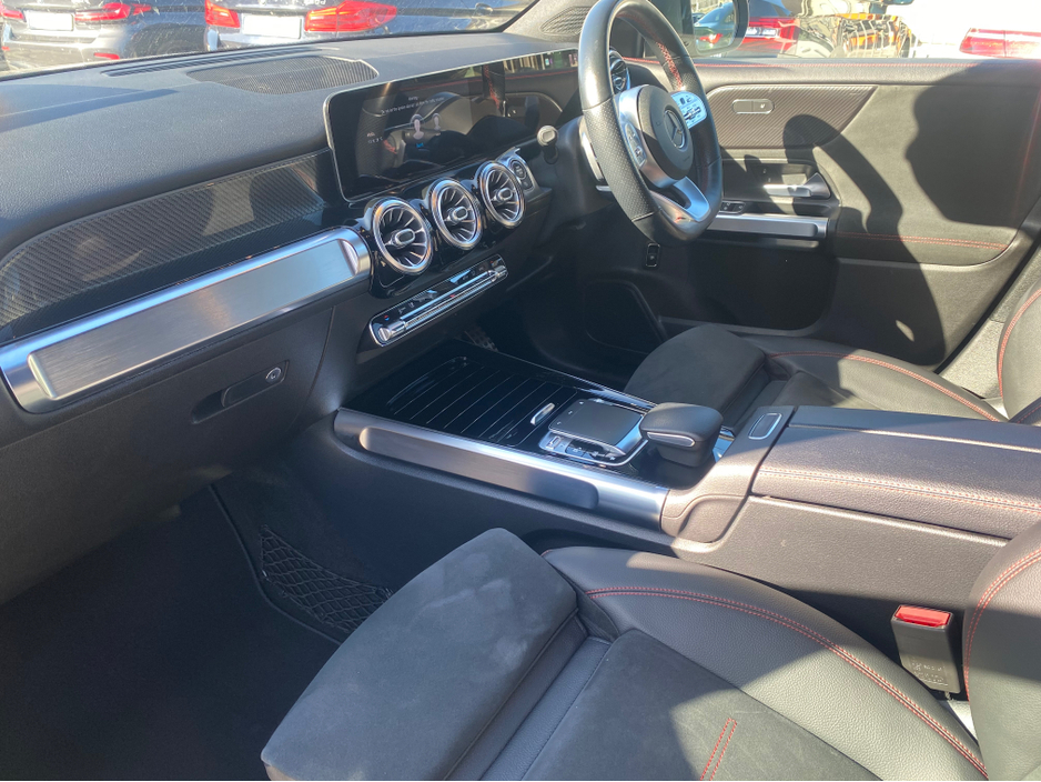 2020 Mercedes-Benz GLB - image 27