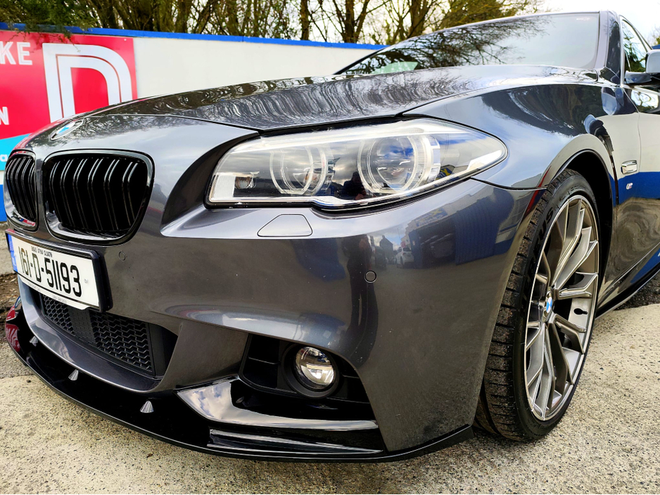 2016 BMW 5 Series - image 10