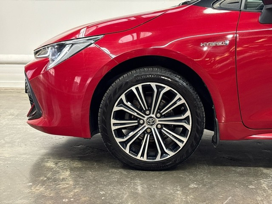2020 Toyota Corolla COROLLA HYBRID L/SPORT HB €21,950