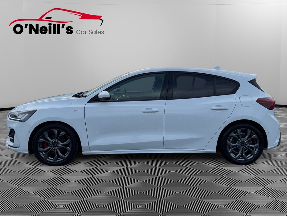 2024 Ford Focus - image 6