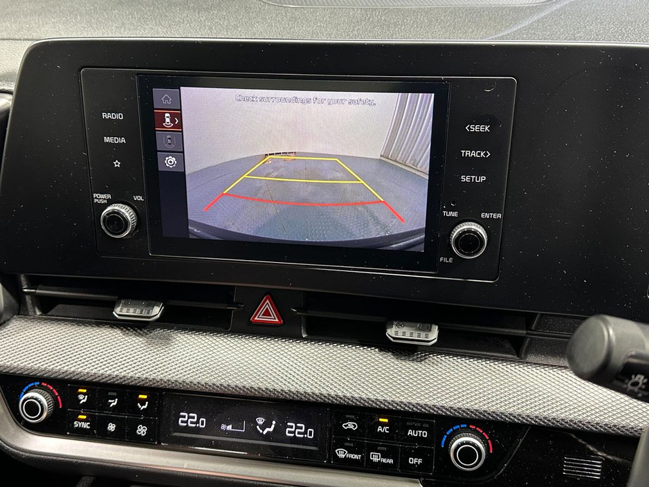 2022 Kia Sportage - image 14