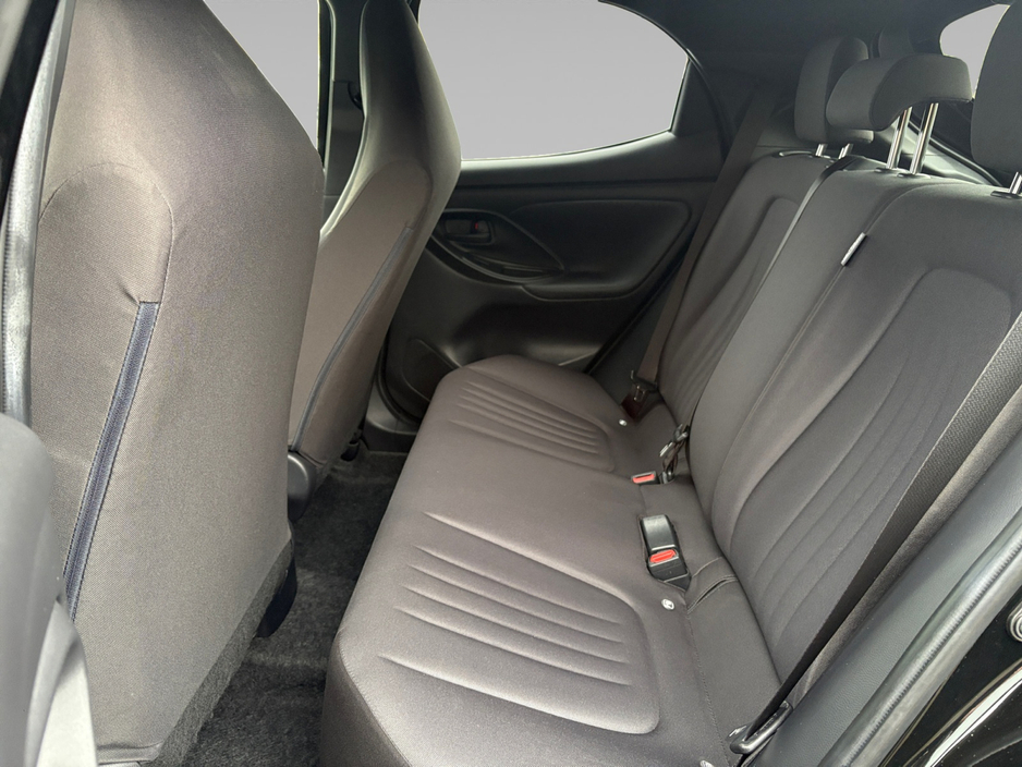 2021 Toyota Yaris 1.0 Petrol Auto €15,999