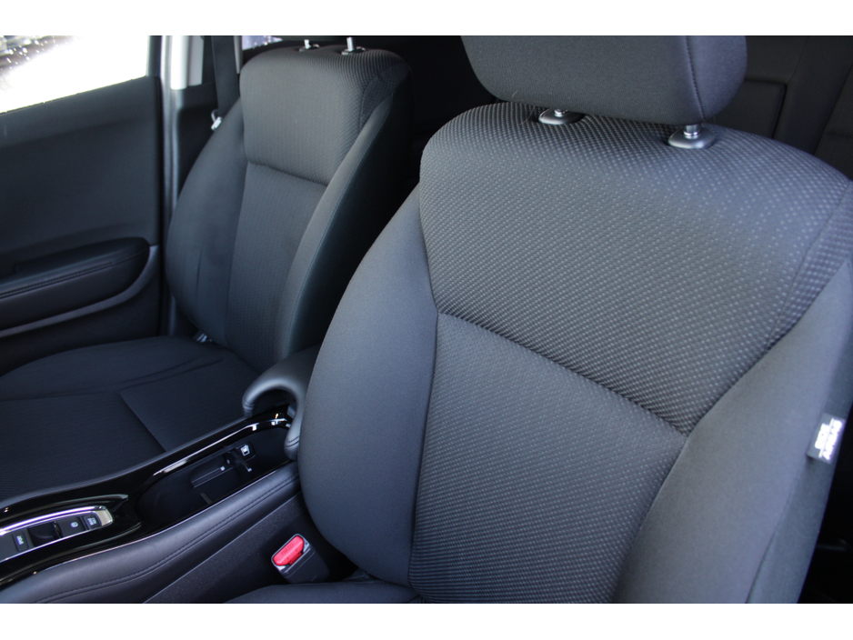 2016 Honda Vezel - image 21