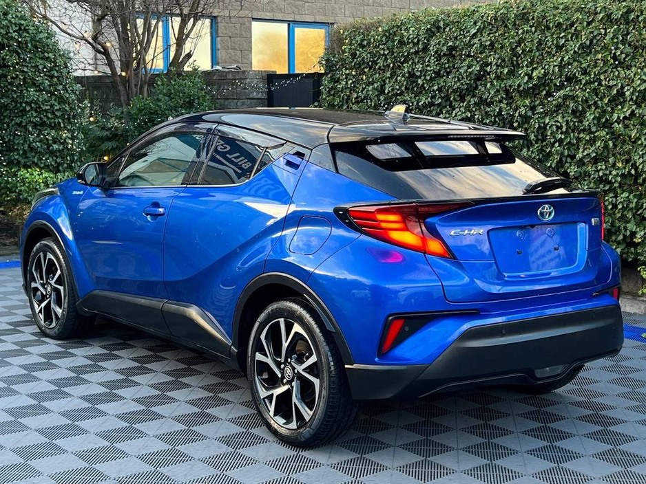 2019 Toyota C-HR 1.8 HYBRID // SERVICE HISTORY // TOP VIEW PARKING CAMERAS // DUAL ZONE CLIMATE CONTROL €19,900