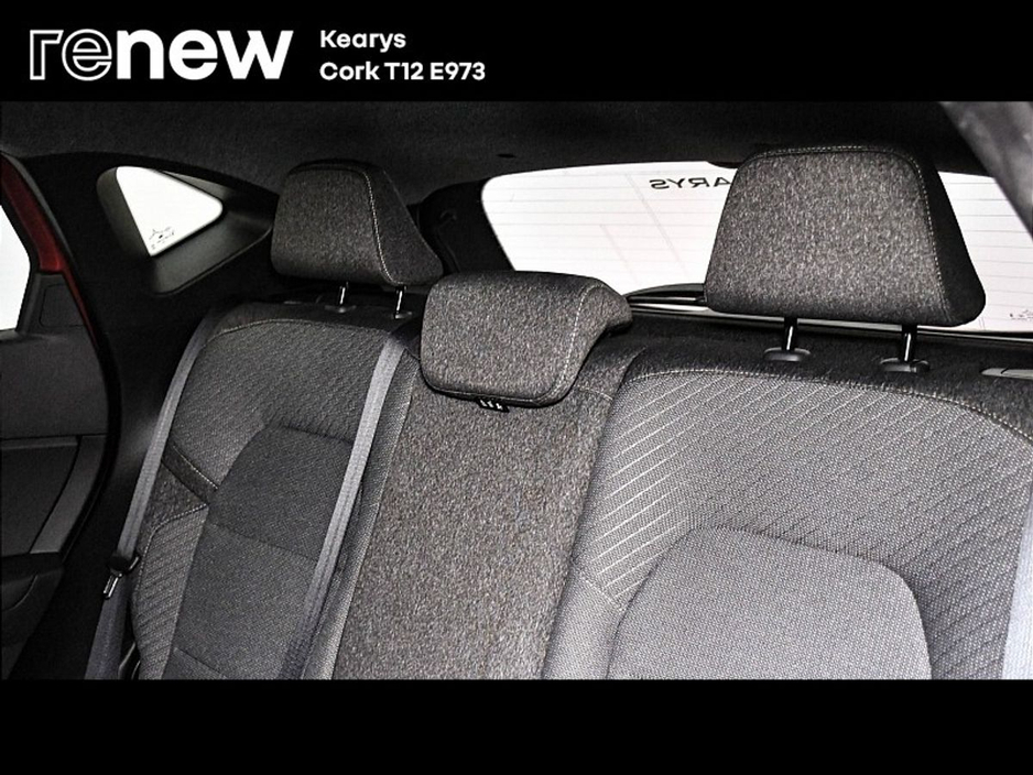 2026 Renault Captur - image 18