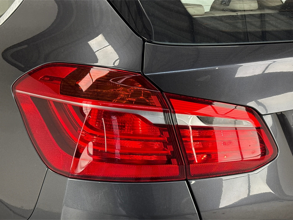 2017 BMW 2 Series - image 10