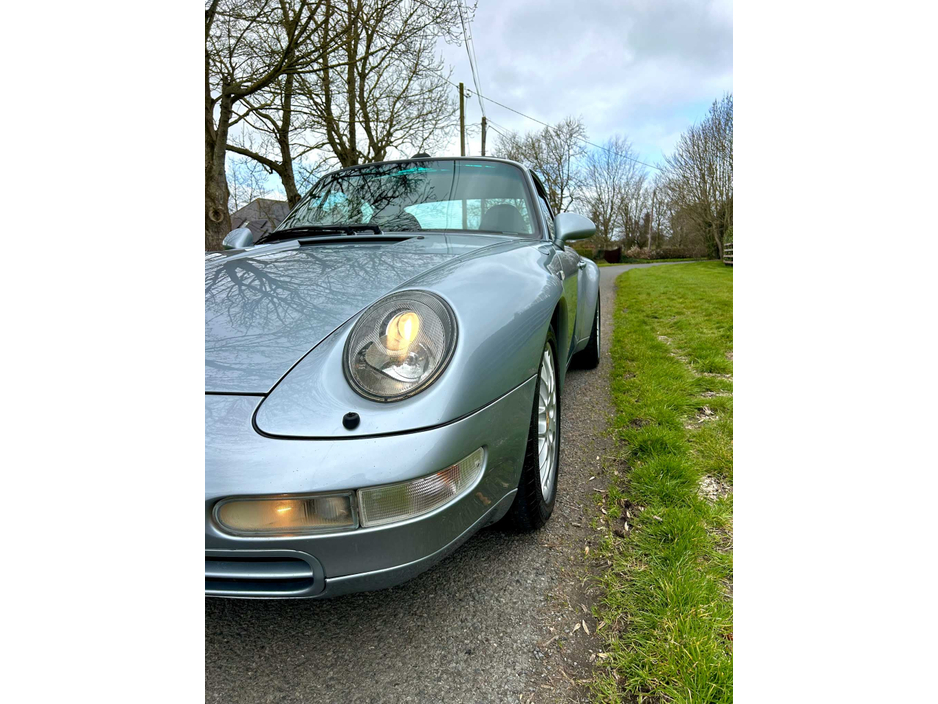 1995 Porsche 911 - image 9