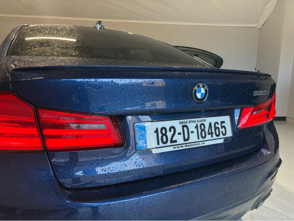 2018 BMW 5 Series - image 18