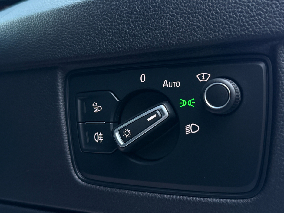 2018 Volkswagen Arteon - image 18