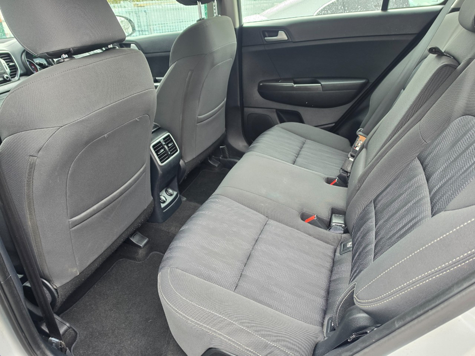 2017 Kia Sportage - image 18