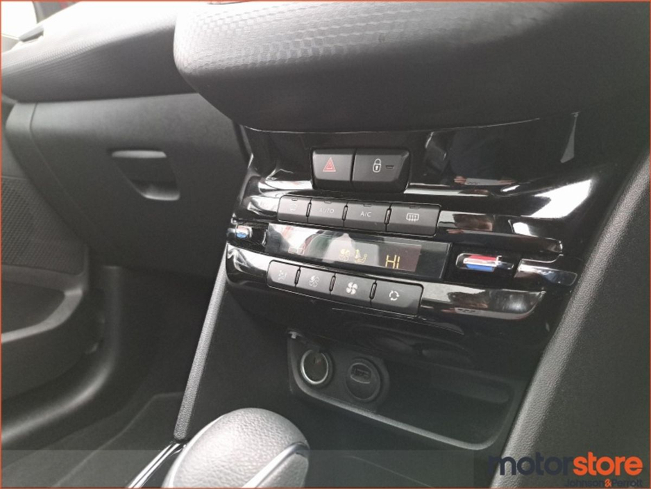 2019 Peugeot 2008 1.2 PureTech 110 Auto Allure €18,900