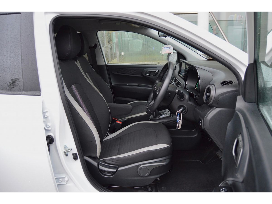 2024 Hyundai i10 i10 Deluxe Plus Auto €21,995