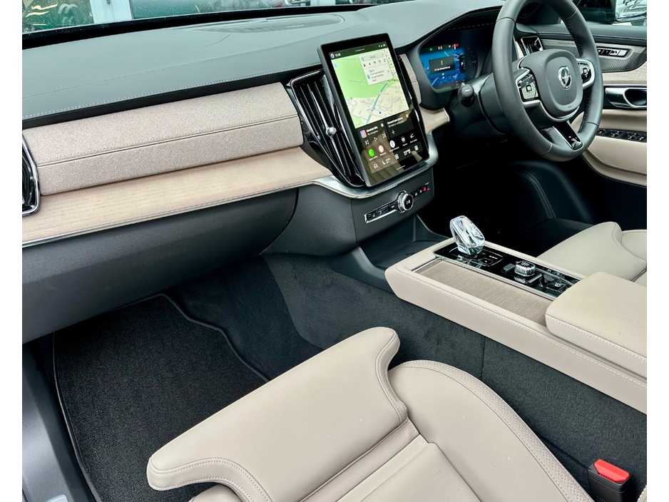 2026 Volvo XC90 - image 11