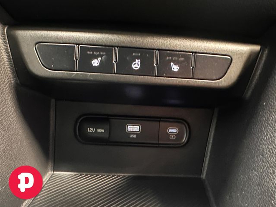 2023 Kia Sportage - image 8